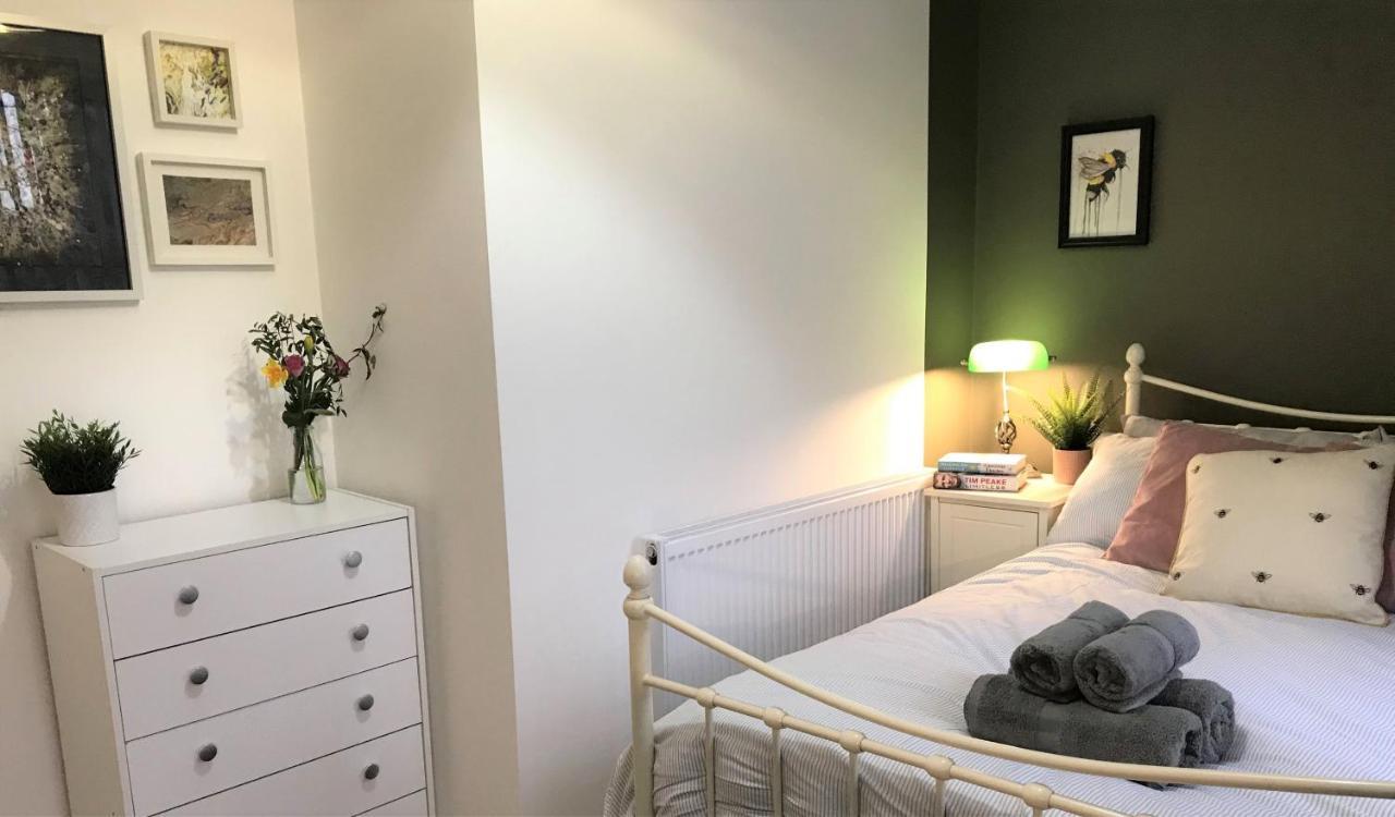 Stylish Modern 3-Bed House Nr Manchester City Ctr Whitefield Εξωτερικό φωτογραφία