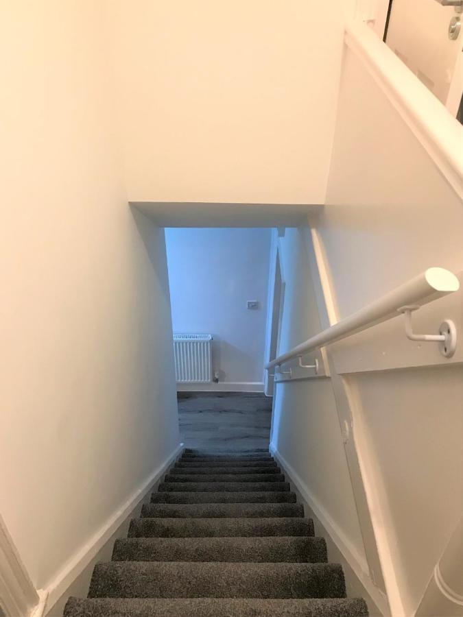 Stylish Modern 3-Bed House Nr Manchester City Ctr Whitefield Εξωτερικό φωτογραφία