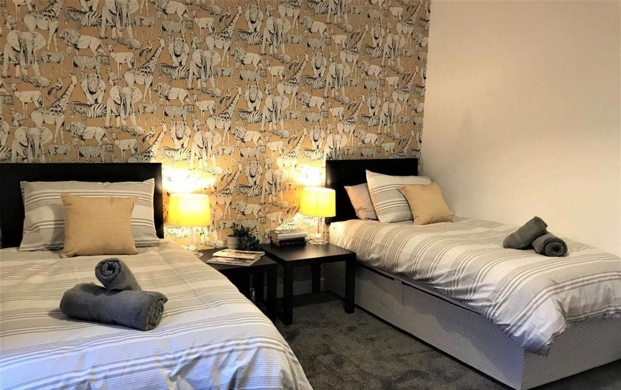 Stylish Modern 3-Bed House Nr Manchester City Ctr Whitefield Εξωτερικό φωτογραφία