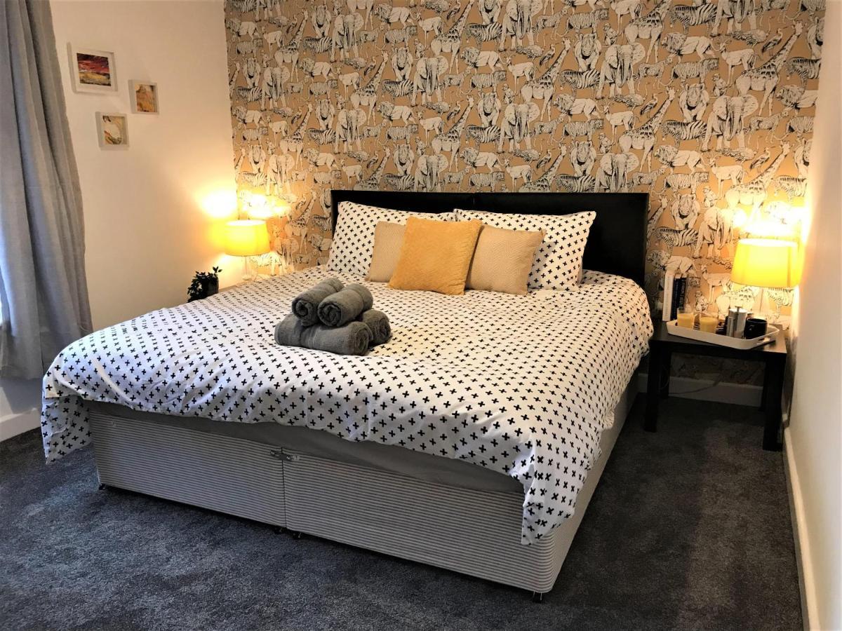 Stylish Modern 3-Bed House Nr Manchester City Ctr Whitefield Εξωτερικό φωτογραφία