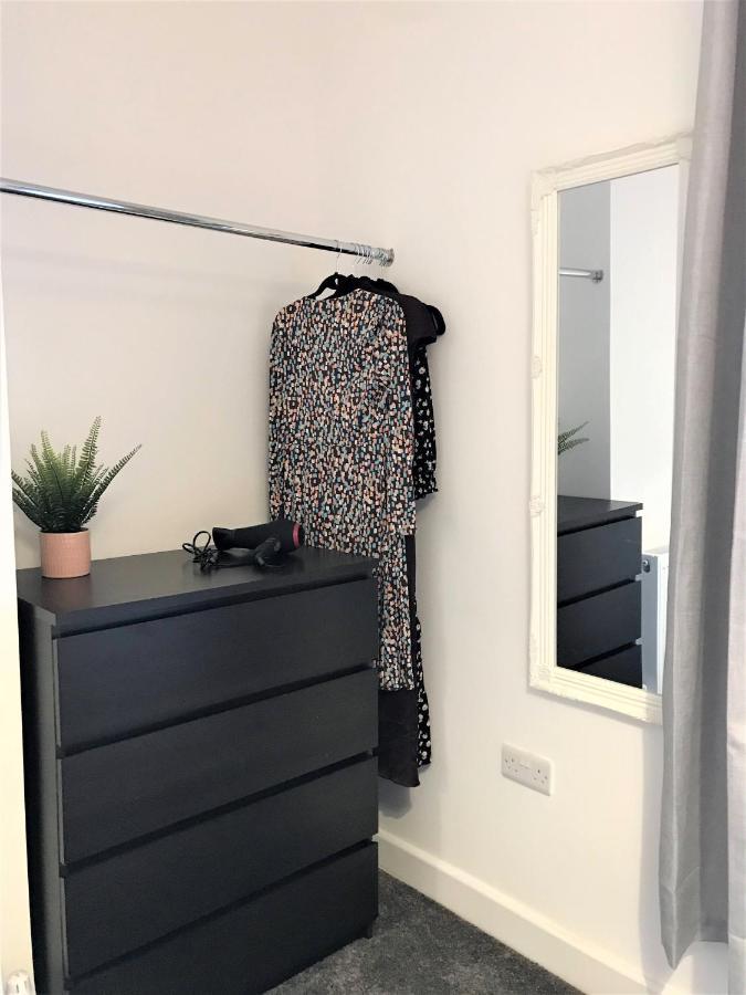 Stylish Modern 3-Bed House Nr Manchester City Ctr Whitefield Εξωτερικό φωτογραφία
